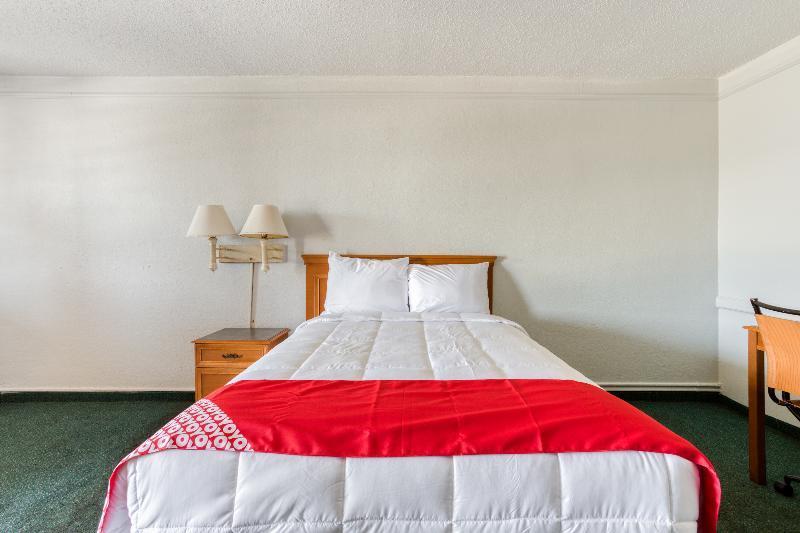 Hemp Inn Oklahoma City South Bagian luar foto